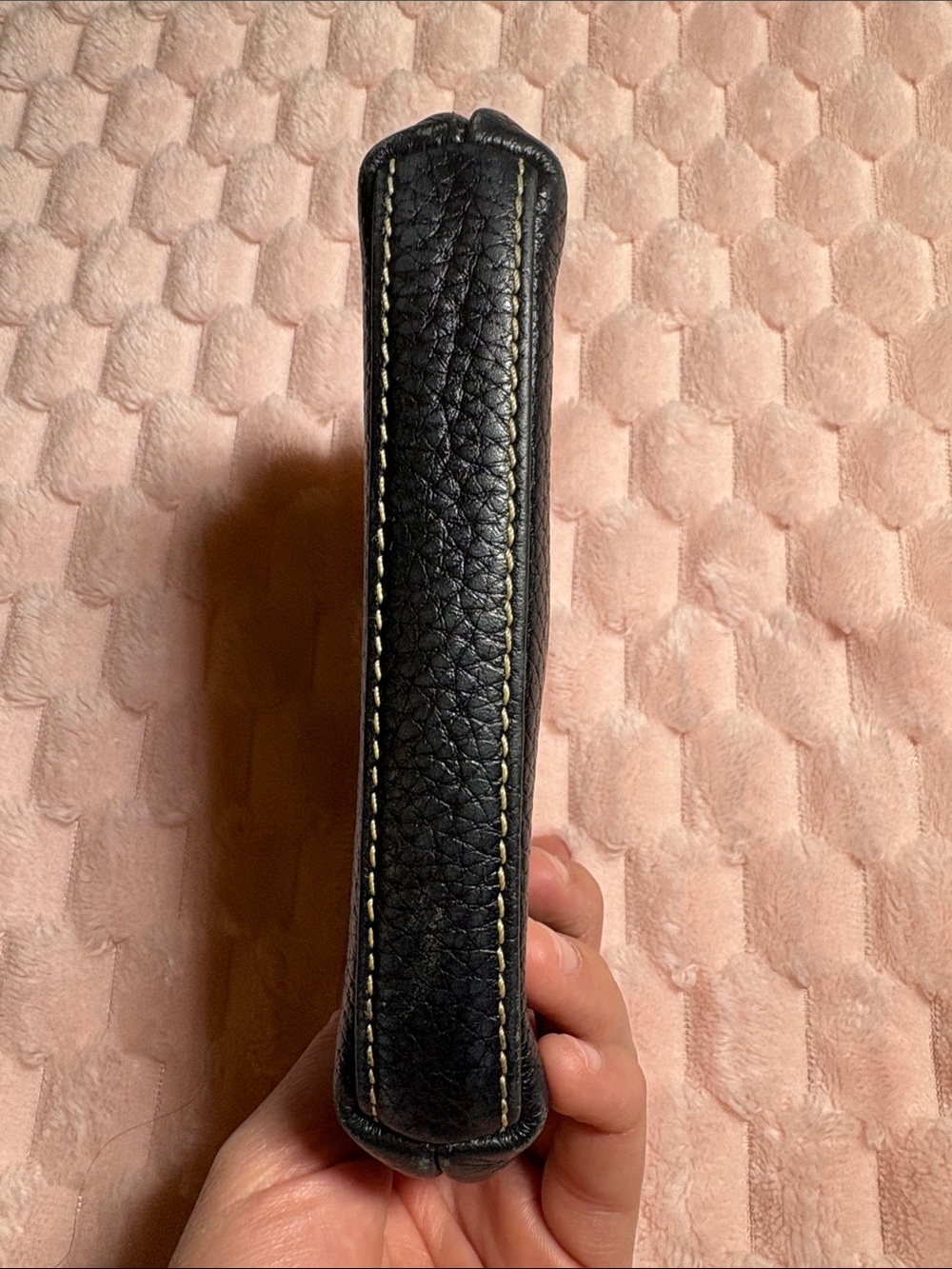 Y2K/ Vintage Dooney & Bourke Pebbled Kiss-Lock Coin Pouch with Gold Hardware - Picture 3 of 16
